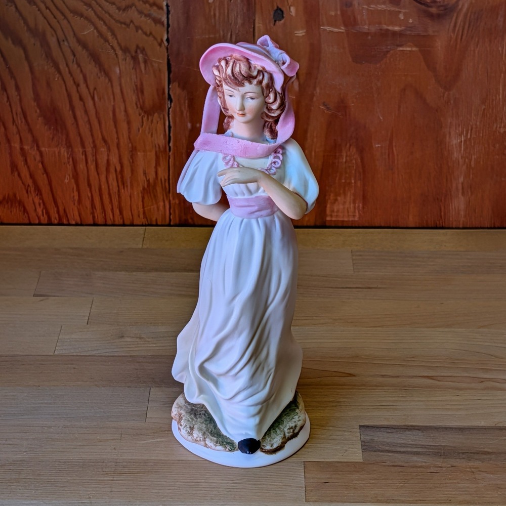 Lefton China KW387 Limited Edition Hand Painted Porcelain Lady Figurine Japan 8"
